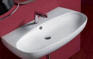 Umywalka wisząca ceramiczna